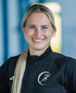 Nina Versluis ist Physiotherapeutin in der REHA-diesportstrategen.