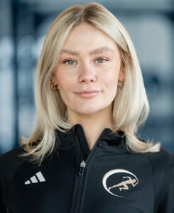 Anna-Lena Buchwald ist Front Desk Agent in der REHA-diesportstrategen