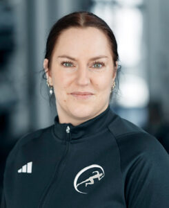 Lea Wagner ist Front Desk Agent in der REHA-diesportstrategen