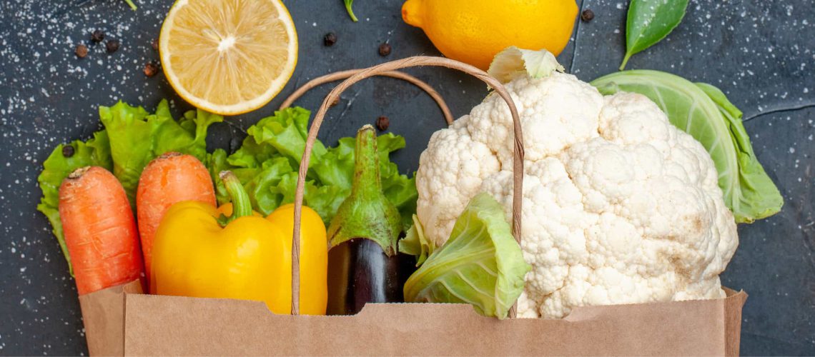 Gesund essen mit wenig Geld – Tipps für preiswerte und nährstoffreiche Mahlzeiten